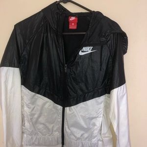 Nike windbreaker zip up jacket